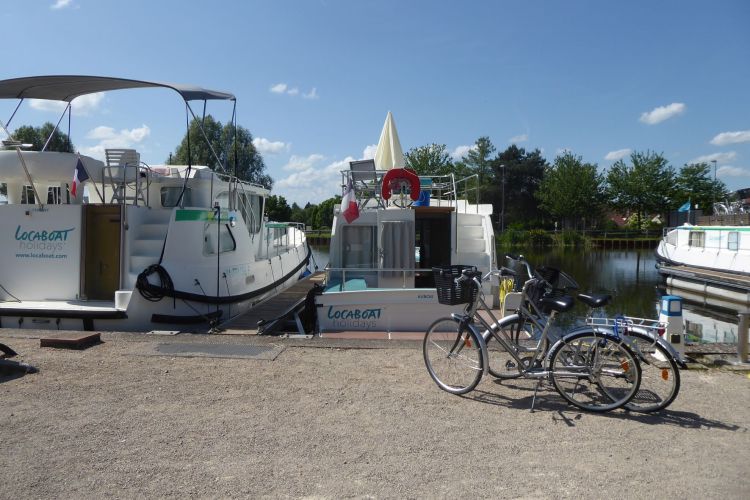 Locaboat Hafen Saint-Léger-sur-Dheune